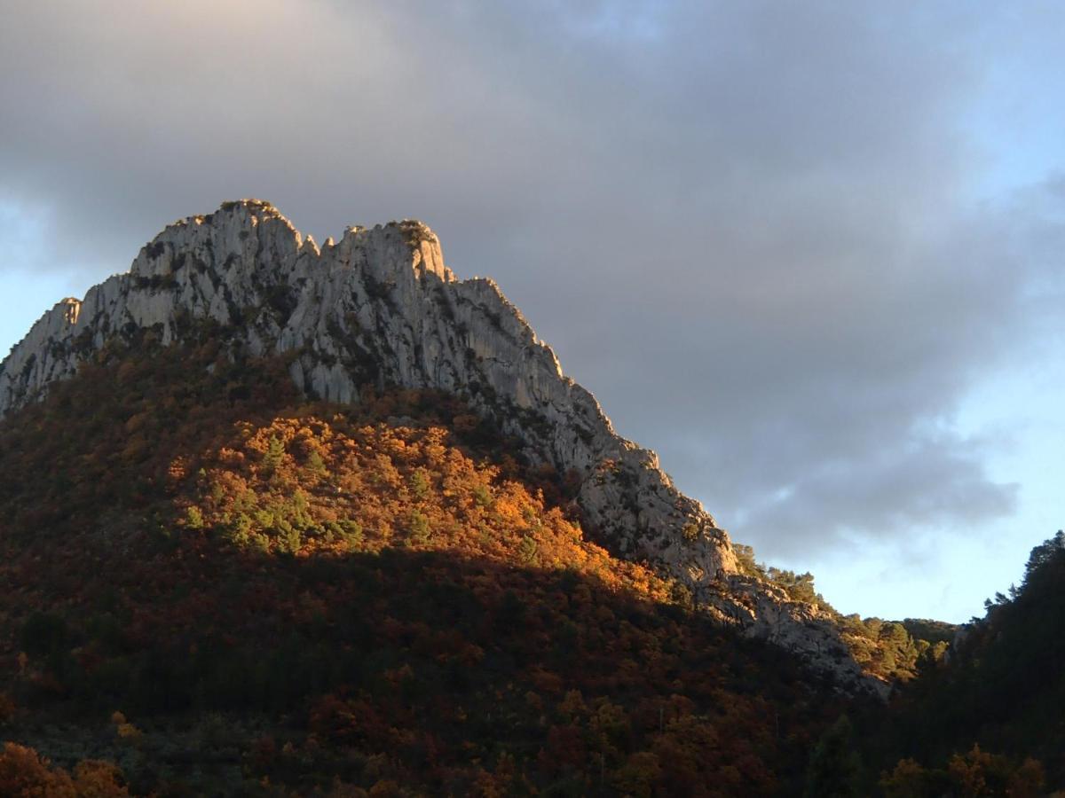 Gite De L'Ancienne Gare Buis-les-Baronnies Kültér fotó